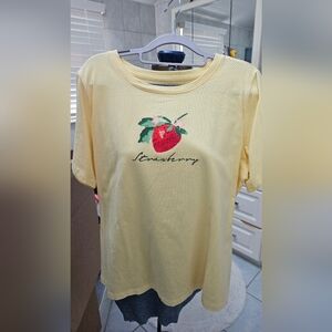Butter Yellow Strawberry Graphic T-Shirt L